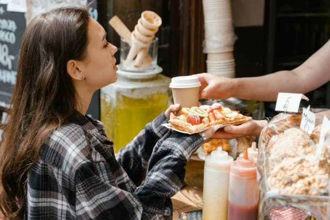 Mengupas Biaya Jajan Anak Muda dalam Sebulan, Keuangan Masih Aman?