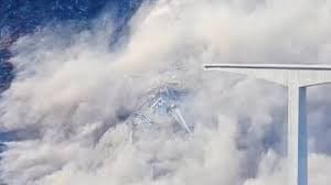 Ngeri! Jembatan Hongqi di China Ambruk, Padahal Baru Diresmikan