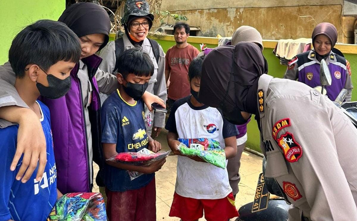 Tim trauma healing Polri di Aceh Tamiang (Foto: Istimewa)