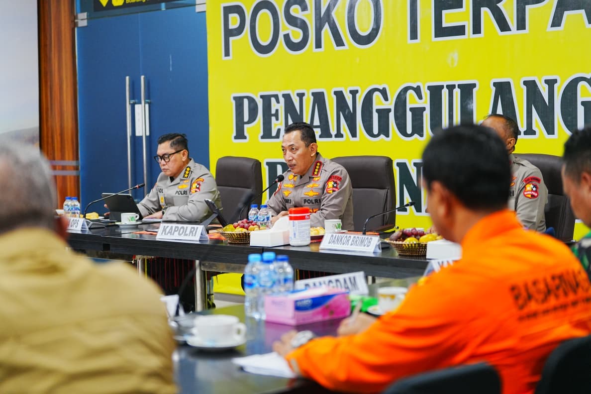 Pimpin Rakor Tanggap Bencana di Sumut, Kapolri: Semua Unsur Harus Bergerak Cepat!
