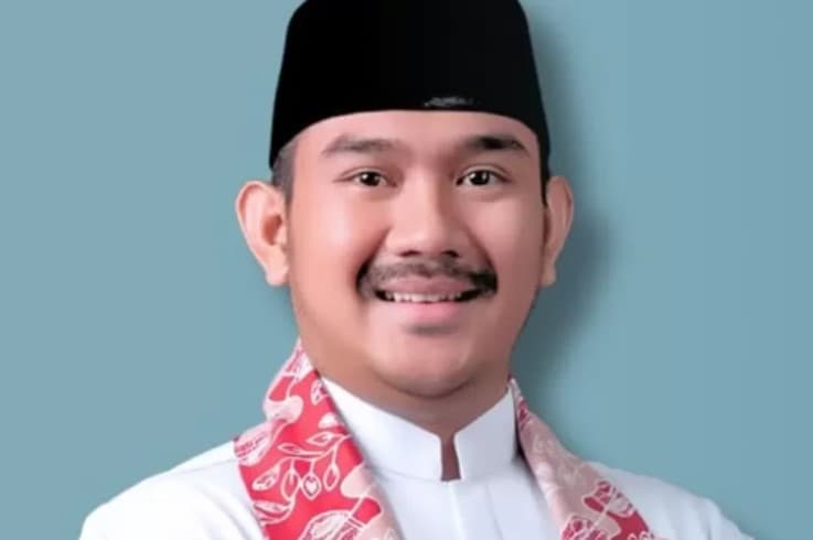 Bupati Bekasi Ade Kuswara Kunang (Foto: Instagram)