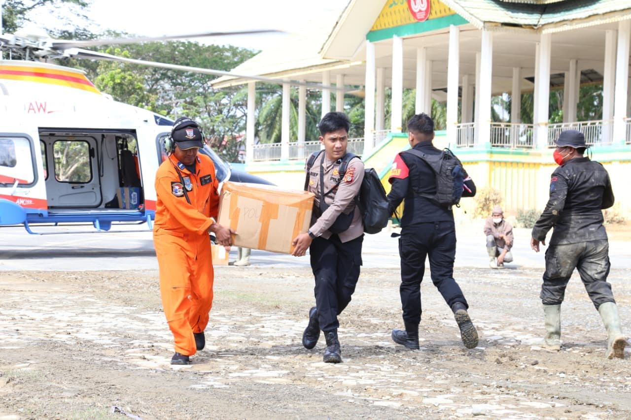 Distribusi logistik untuk korban bencana alam di Aceh Tamiang (Foto: Istimewa)