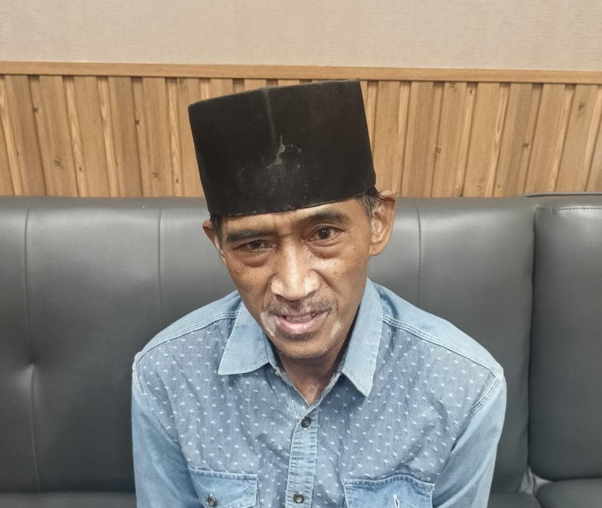 Perakit dan penjual senjata api ilegal, TS alias Ki Bedil ditangkap di Jawa Barat (Foto: Polri)