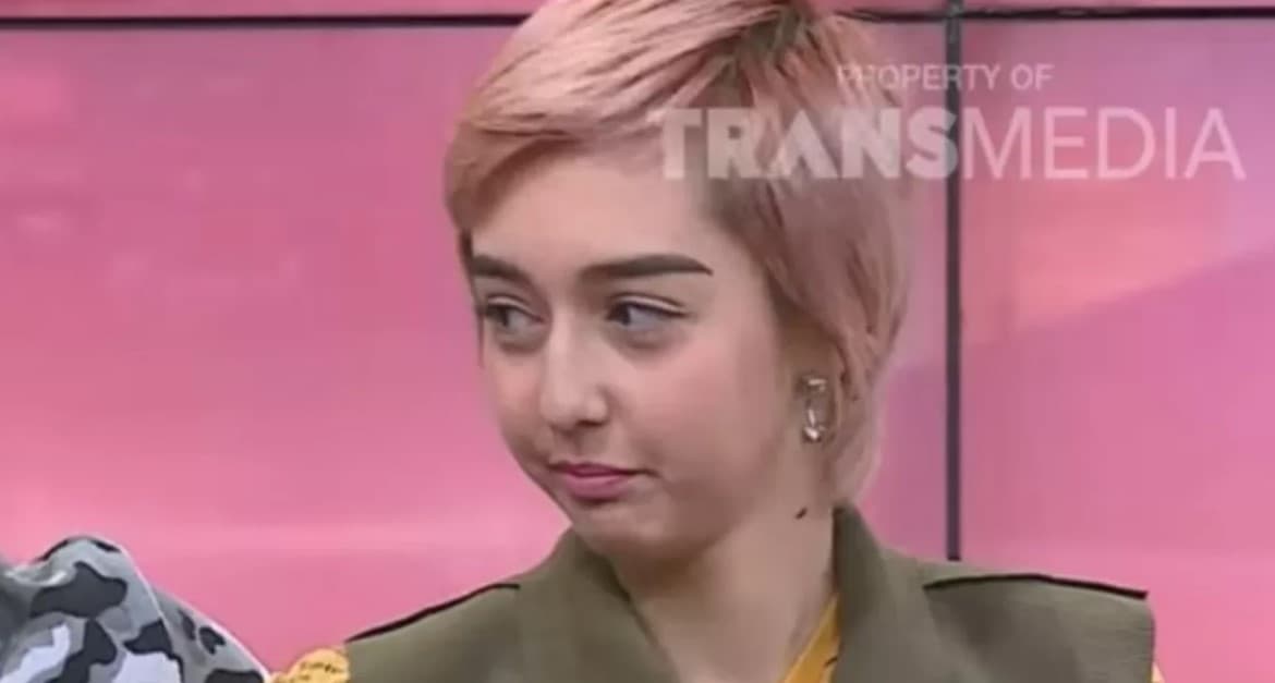 Eks Artis Fabiola Elizabeth Mendadak Disorot Lagi Gegara Jadi Tersangka Kasus Love Scamming Jaringan Internasional.