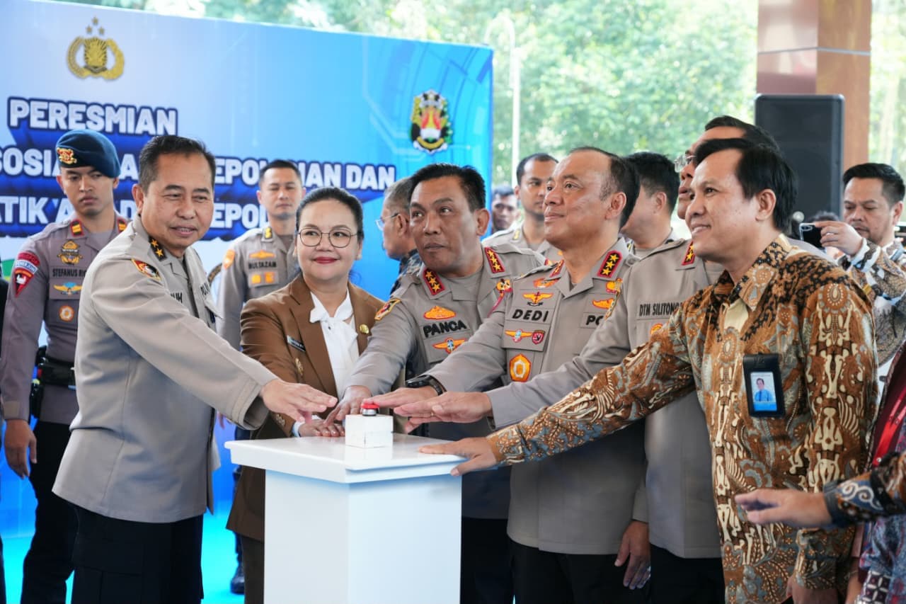 Wakapolri, Komjen Dedi Prasetyo meresmikan Laboratorium Sosial Sains Kepolisian dan Kelas Tematik di Akpol Semarang, Jawa Tengah. (Foto: dok. Polri)