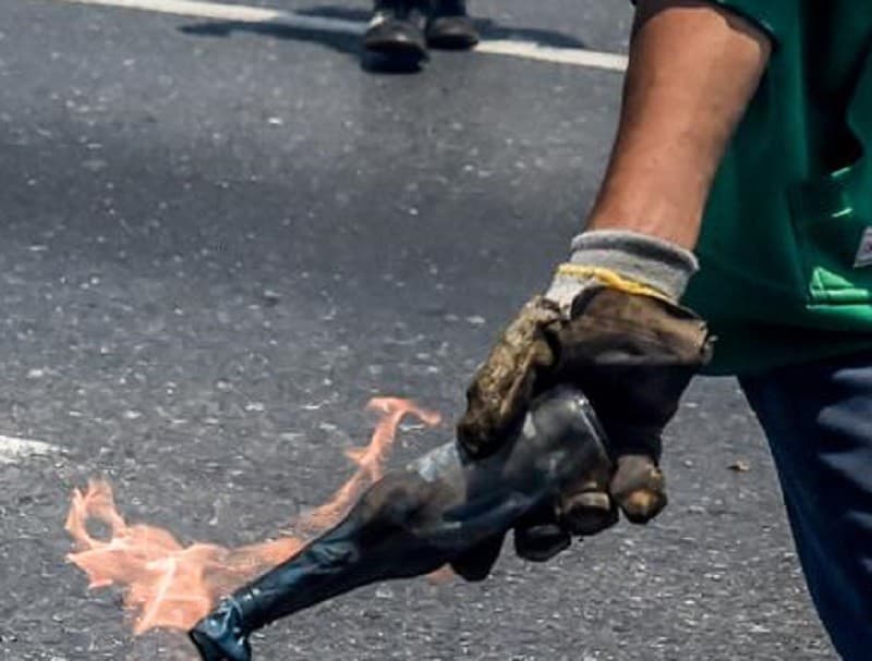 Ilustrasi bom molotove (Foto:Istimewa) Ilustrasi bom molotove (Foto:Istimewa)