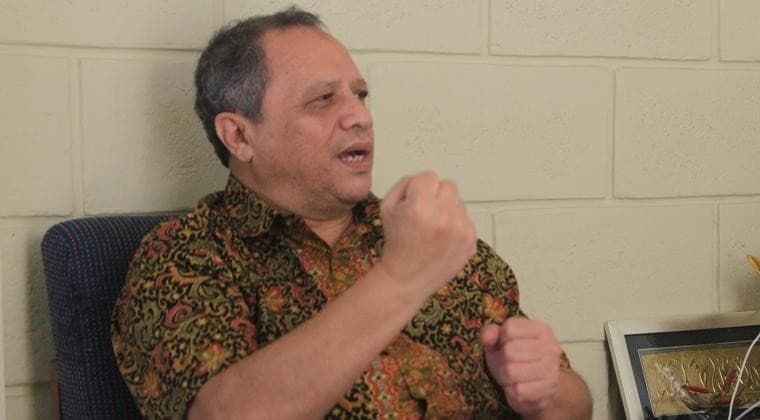 Pakar Hubungan Internasional Unpad Teuku Rezasyah Pakar Hubungan Internasional Unpad Teuku Rezasyah