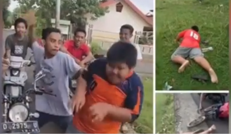 Viral! Anak Penjual Jalangkote Keliling Dibully, Pelaku Didatangi Massa! Viral! Anak Penjual Jalangkote Keliling Dibully, Pelaku Didatangi Massa!