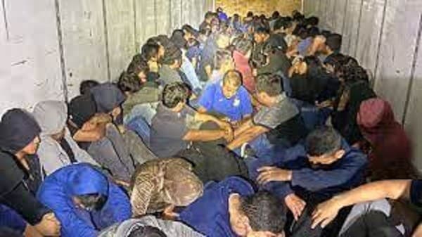 Ilustrasi Truk Angkut Imigran Gelap (Foto:Istimewa) Ilustrasi Truk Angkut Imigran Gelap (Foto:Istimewa)