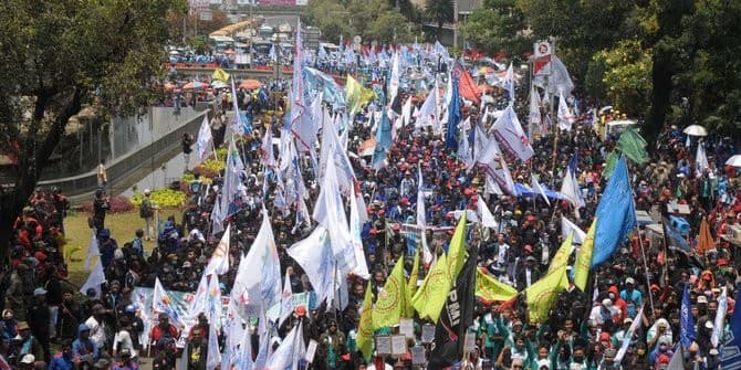 Demo Buruh di Tangerang (Foto:Kaskus) Demo Buruh di Tangerang (Foto:Kaskus)