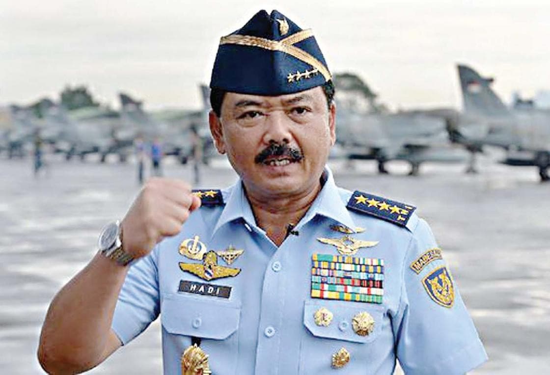 Panglima TNI Marsekal Hadi Tjahjanto Panglima TNI Marsekal Hadi Tjahjanto