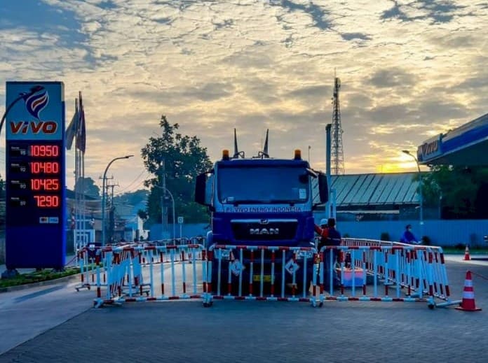 SPBU Vivo yang viral di media sosial. SPBU Vivo yang viral di media sosial.