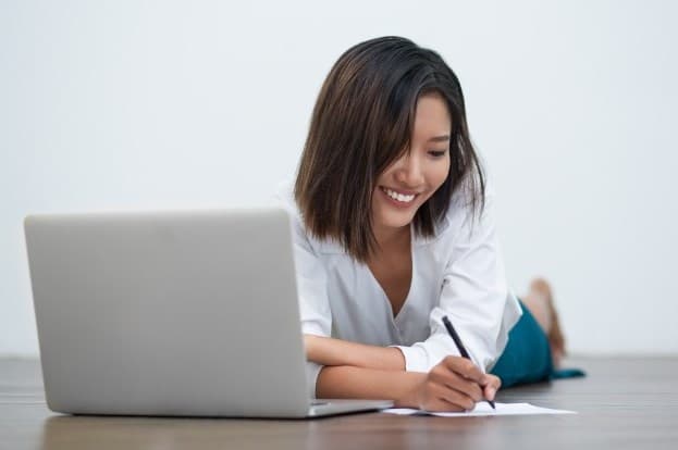 Ilustrasi virtual assistant Ilustrasi virtual assistant