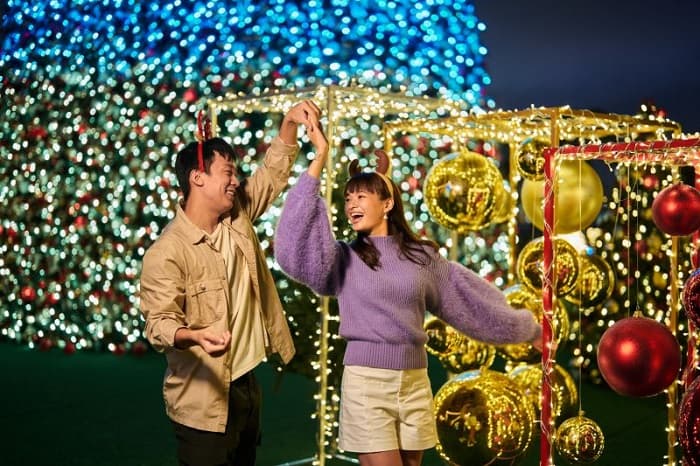 Pertunjukkan cahaya di Hong Kong Winter Fest (Foto:ANTARA /HKTB) Pertunjukkan cahaya di Hong Kong Winter Fest (Foto:ANTARA /HKTB)