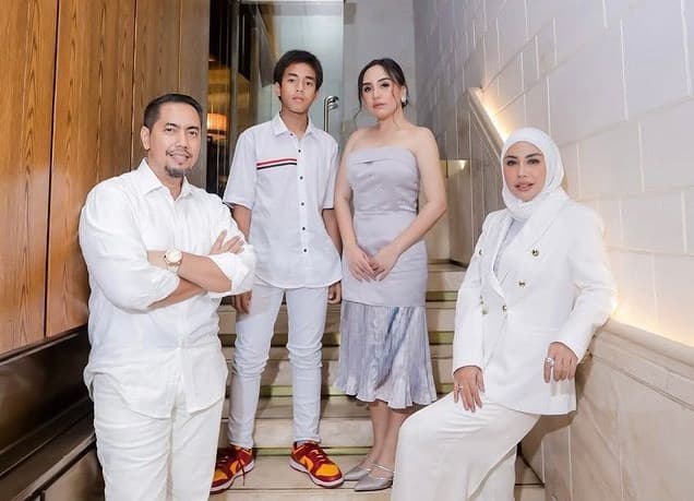 Keluarga pengacara kondang Sunan Kalijaga Keluarga pengacara kondang Sunan Kalijaga