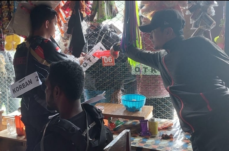 Olah TKP kasus penembakan di Papua (Foto: Humas Polda Papua) Olah TKP kasus penembakan di Papua (Foto: Humas Polda Papua)