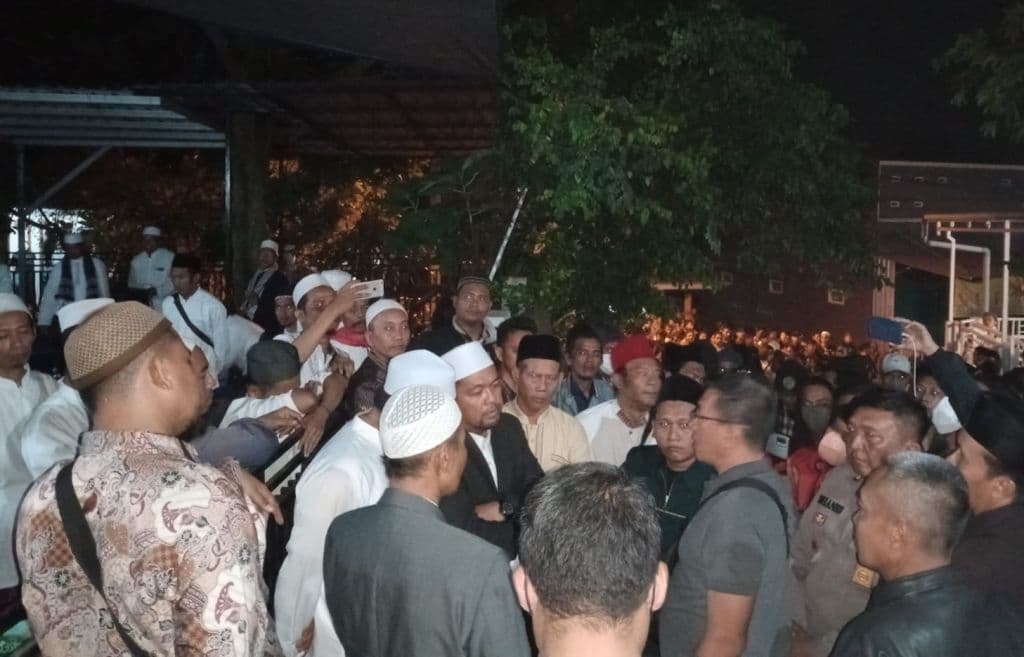 Pengajian di Pasuruan dibubarkan warga (Foto:istimewa) Pengajian di Pasuruan dibubarkan warga (Foto:istimewa)