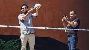 Salwan Momika membakar Al-Quran di Stockholm, Swedia pada 28 Juni 2023 Salwan Momika membakar Al-Quran di Stockholm, Swedia pada 28 Juni 2023