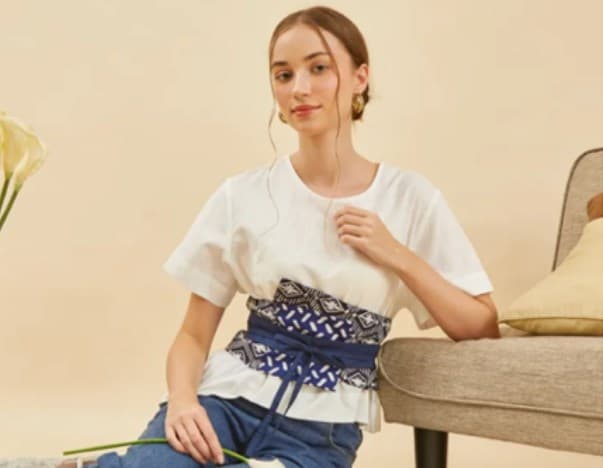 Inspirasi gaya berbusana batik yang trendi dan kekinian Inspirasi gaya berbusana batik yang trendi dan kekinian