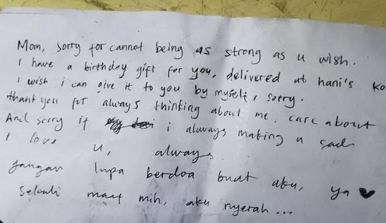 Surat Mahasiswi Bunuh Diri Buat Ibunya (Foto:Istimewa) Surat Mahasiswi Bunuh Diri Buat Ibunya (Foto:Istimewa)