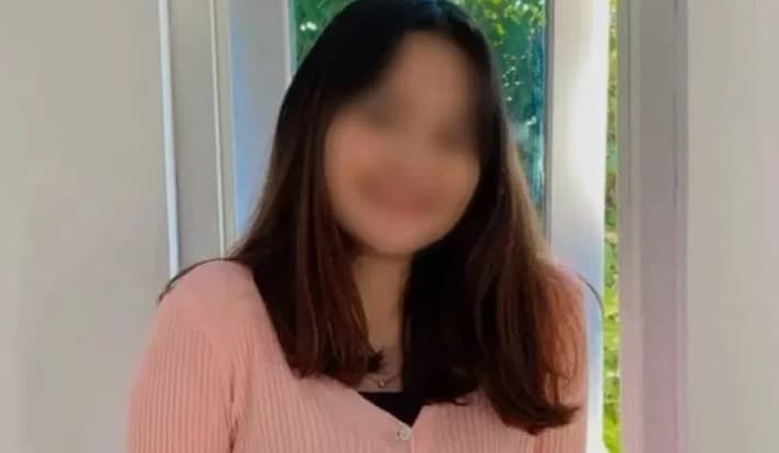 Elsa Noviana, mahasiswi Udinus yang ditemukan tewas bunuh diri. Elsa Noviana, mahasiswi Udinus yang ditemukan tewas bunuh diri.