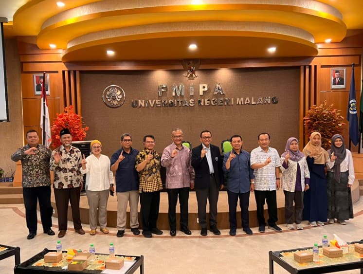 Kemenlu Buka Jejaring Internasional untuk Kota Malang. Kemenlu Buka Jejaring Internasional untuk Kota Malang.
