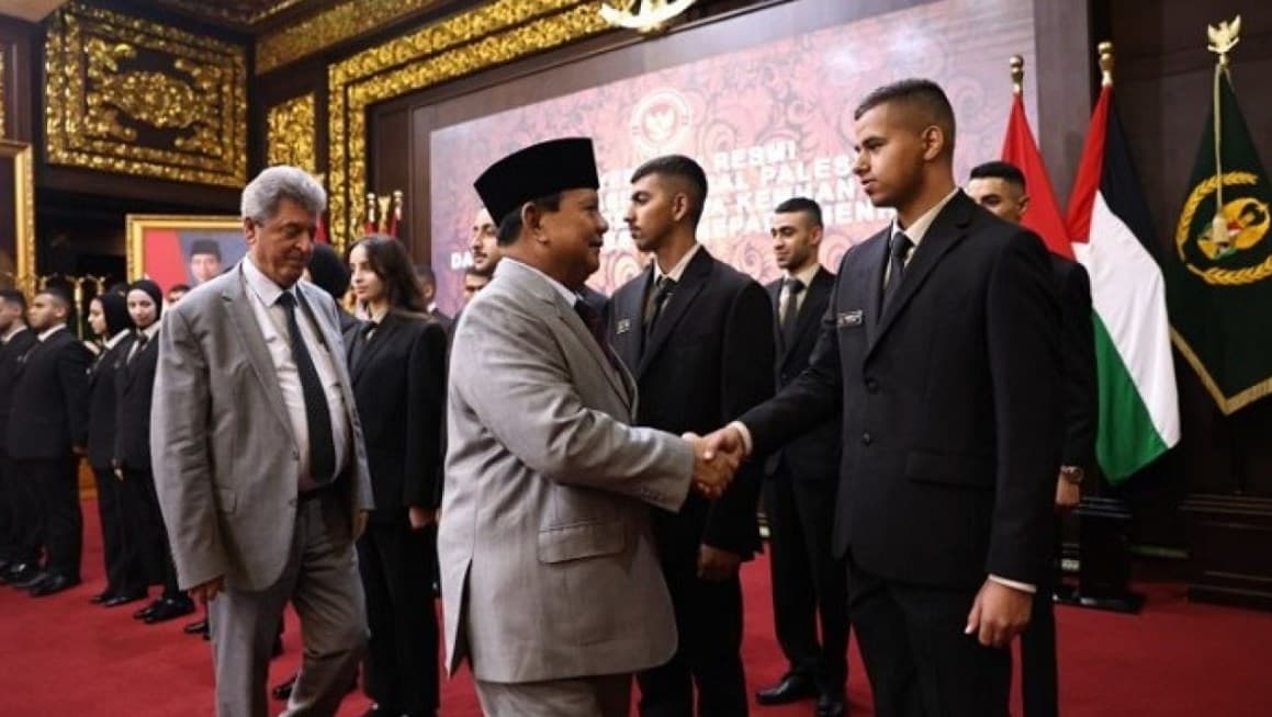 Pemerintah RI Beri Beasiswa untuk 22 Pemuda Palestina. (Foto: Dok. Kemenhan) Pemerintah RI Beri Beasiswa untuk 22 Pemuda Palestina. (Foto: Dok. Kemenhan)
