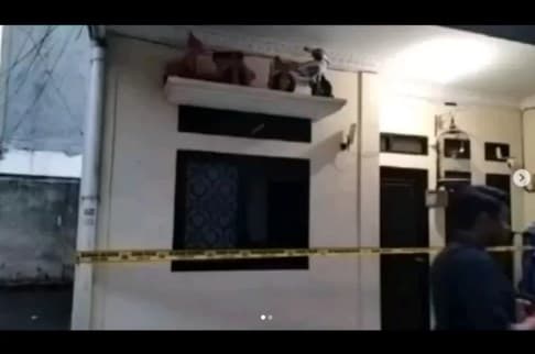 TKP Kasus 4 Bocah Tewas di Jagakarsa. TKP Kasus 4 Bocah Tewas di Jagakarsa.
