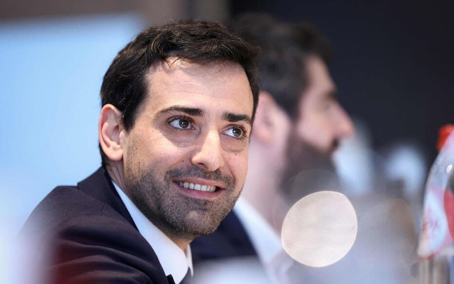 Stephane Sejourne, pasangan sesama jenis PM Prancis Gabriel Attal, dipercaya menjadi menteri luar negeri. Stephane Sejourne, pasangan sesama jenis PM Prancis Gabriel Attal, dipercaya menjadi menteri luar negeri.