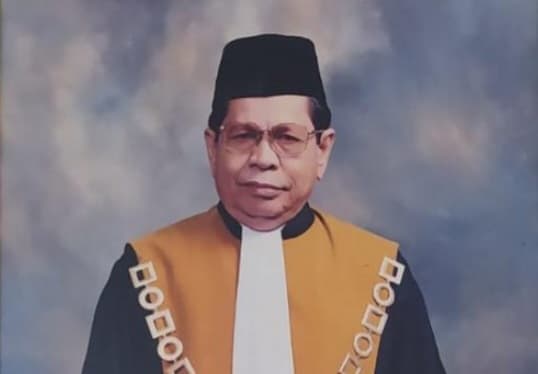 Mantan Hakim Agung MA M Yahya Harahap (Foto: Istimewa) Mantan Hakim Agung MA M Yahya Harahap (Foto: Istimewa)