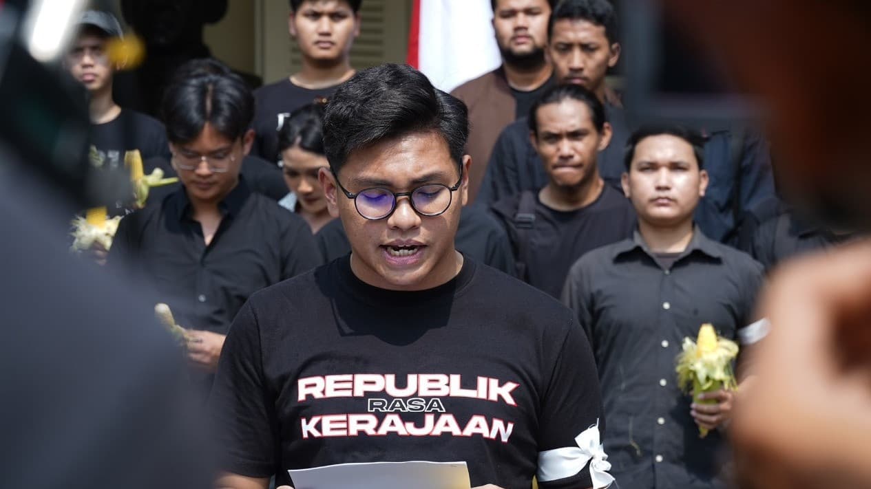 Eks Ketua BEM UI Melki Sedek Huang Protes Minta Pemeriksaan Ulang usai Dinyatakan Terbukti Lakukan Kekerasan Seksual oleh Rektor UI (Foto: AkunX) Eks Ketua BEM UI Melki Sedek Huang Protes Minta Pemeriksaan Ulang usai Dinyatakan Terbukti Lakukan Kekerasan Seksual oleh Rektor UI (Foto: AkunX)
