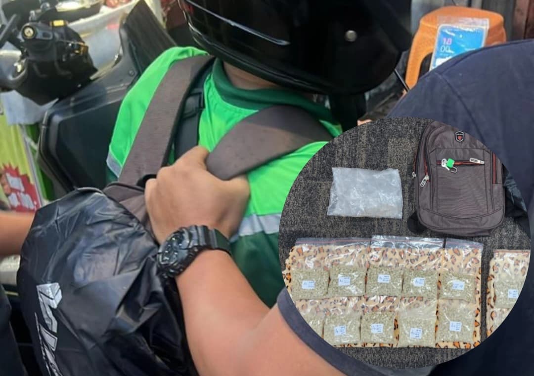Penangkapan kurir ekstasi di Teluk Gong, Jakarta Utara (Foto: Istimewa) Penangkapan kurir ekstasi di Teluk Gong, Jakarta Utara (Foto: Istimewa)