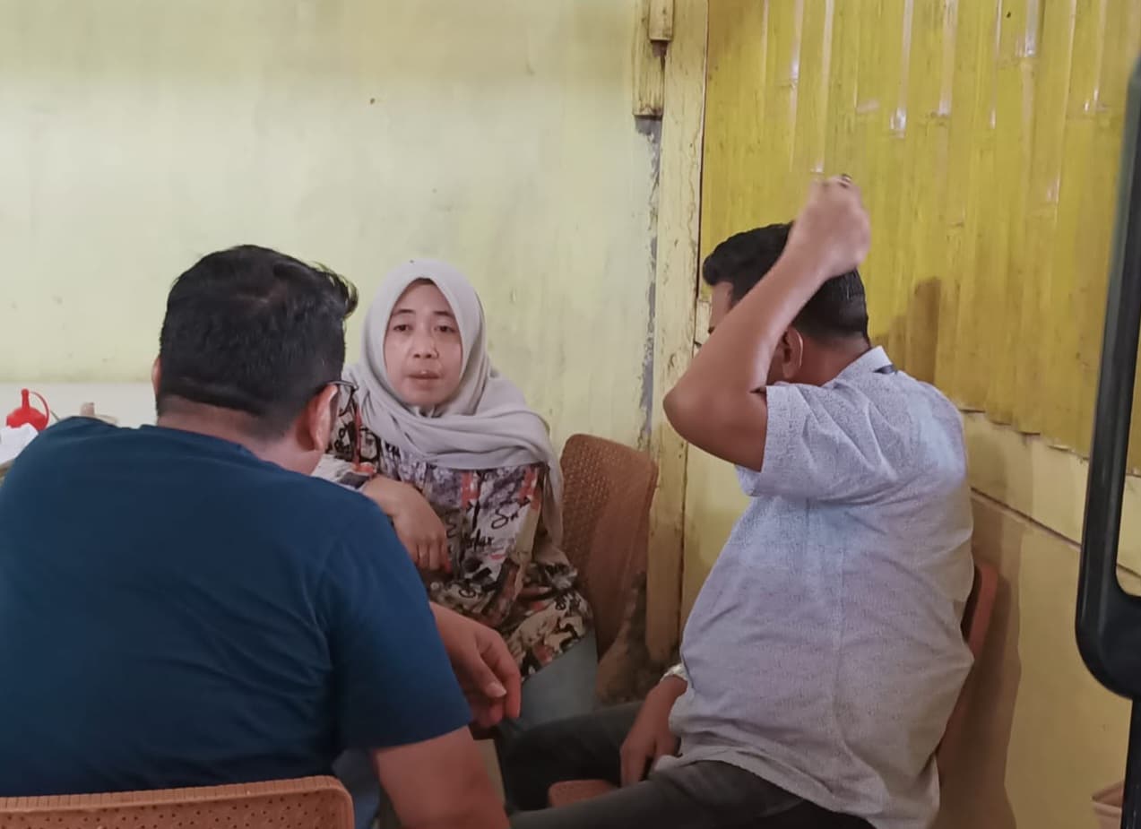 Kejagung tangkap terpidana kasus penipuan Jumaliati Febriani alias Ani di Sulawesi Selatan (Foto: Kejagung) Kejagung tangkap terpidana kasus penipuan Jumaliati Febriani alias Ani di Sulawesi Selatan (Foto: Kejagung)