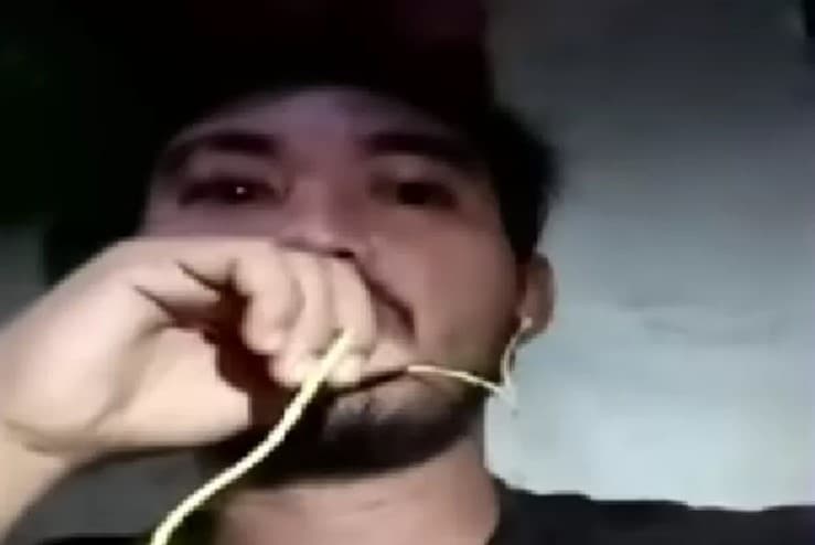 Viral sosok Melmel muncul beri kesaksian tentang kronologi pembunuhan Vina Cirebon. (Foto: Youtube tvOneNews) Viral sosok Melmel muncul beri kesaksian tentang kronologi pembunuhan Vina Cirebon. (Foto: Youtube tvOneNews)