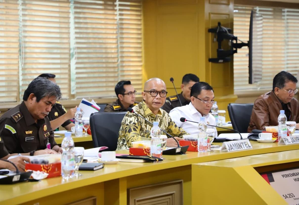 Jamintel Kejaksaan Agung Reda Manthovani dalam raker bersama DPD RI (Foto: Kejagung) Jamintel Kejaksaan Agung Reda Manthovani dalam raker bersama DPD RI (Foto: Kejagung)