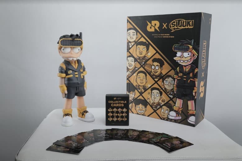 Kolaborasi Si Juki x RRQ x Momofin: Bikin Figurine dan Collectible Cards yang Super Limited Edition. Kolaborasi Si Juki x RRQ x Momofin: Bikin Figurine dan Collectible Cards yang Super Limited Edition.