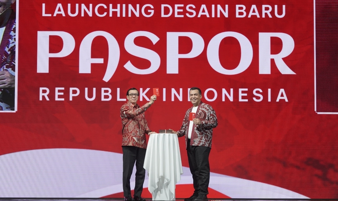 Menteri Hukum dan HAM Yasonna H. Laoly melakukan launching design paspor terbaru (Foto: Istimewa) Menteri Hukum dan HAM Yasonna H. Laoly melakukan launching design paspor terbaru (Foto: Istimewa)