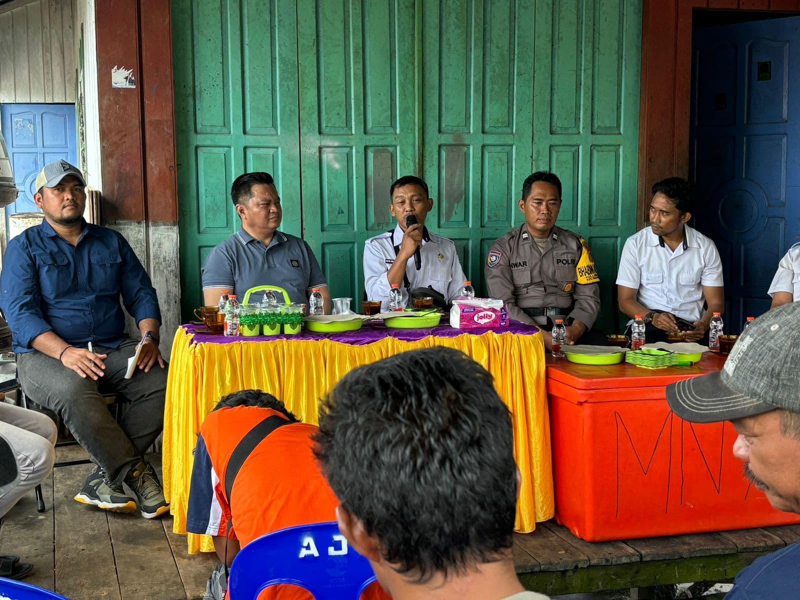 Diskusi membahas distribusi BBM bersubsidi dan upaya menjaga Pilkada Damai 2024 di Kalimantan Utara (Foto: Istimewa) Diskusi membahas distribusi BBM bersubsidi dan upaya menjaga Pilkada Damai 2024 di Kalimantan Utara (Foto: Istimewa)