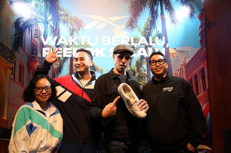 Reebok Rayakan Gaya Hidup dan Performa yang Tak Lekang oleh Waktu Melalui Kampanye 'Waktu Berlalu, Reebok Selalu'. Reebok Rayakan Gaya Hidup dan Performa yang Tak Lekang oleh Waktu Melalui Kampanye 'Waktu Berlalu, Reebok Selalu'.