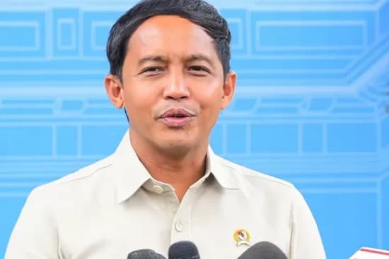 Raja Juli Antoni Raja Juli Antoni
