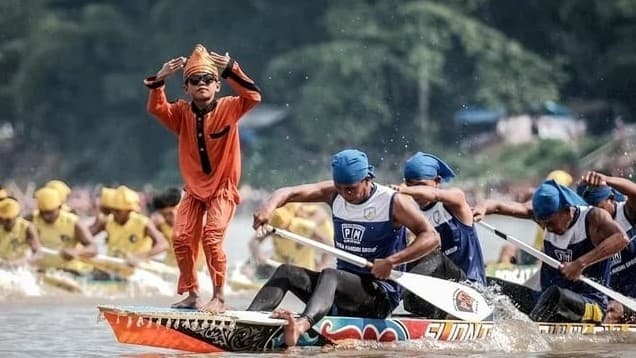 Puncak Festival 'Aura Farming' Pacu Jalur 2025 yang Viral Akan Digelar Dalam Waktu Dekat. Puncak Festival 'Aura Farming' Pacu Jalur 2025 yang Viral Akan Digelar Dalam Waktu Dekat.