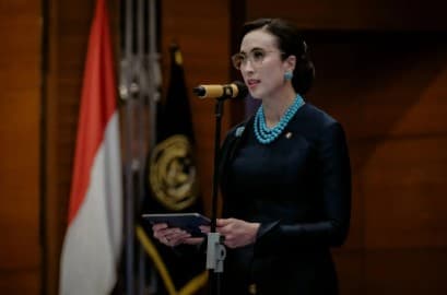 Menpar Widiyanti Putri Wardhana Menpar Widiyanti Putri Wardhana