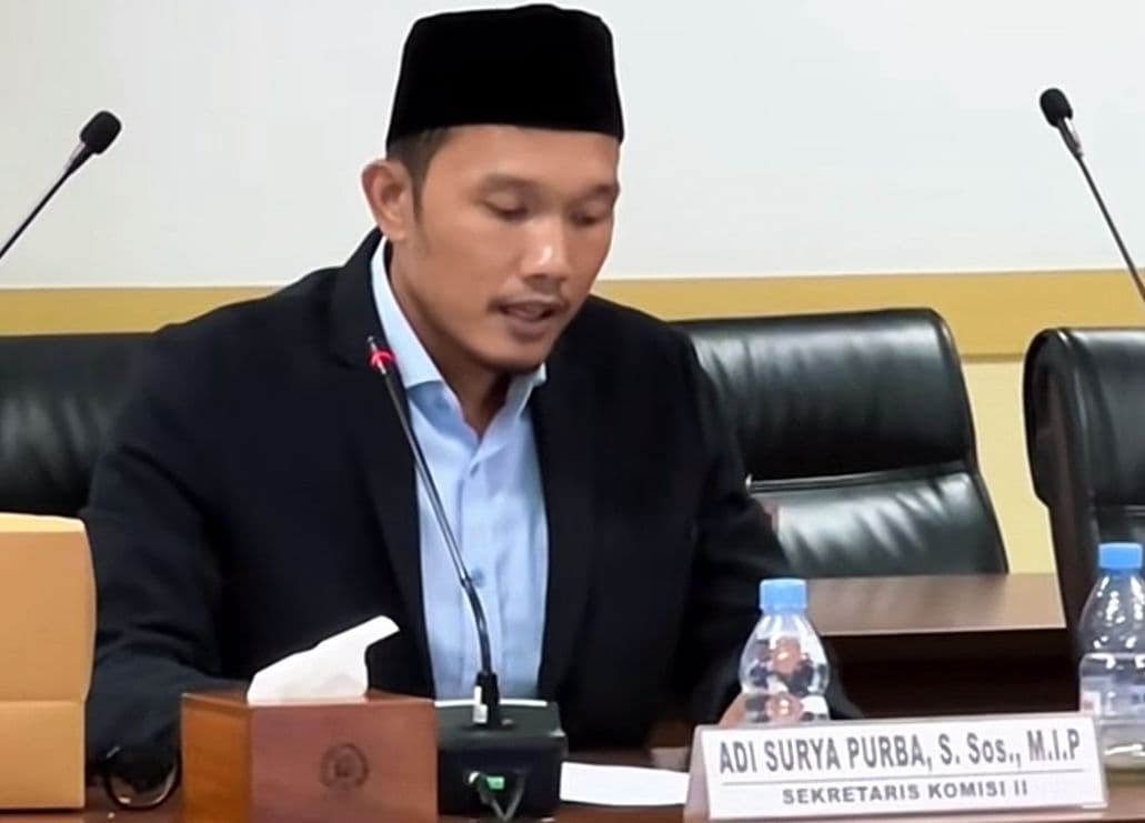 Sekretaris Komisi II DPRD Tangsel, Adi Surya Purba dalam Rapat Dengar Pendapat (RDP) (Foto: Istimewa) Sekretaris Komisi II DPRD Tangsel, Adi Surya Purba dalam Rapat Dengar Pendapat (RDP) (Foto: Istimewa)