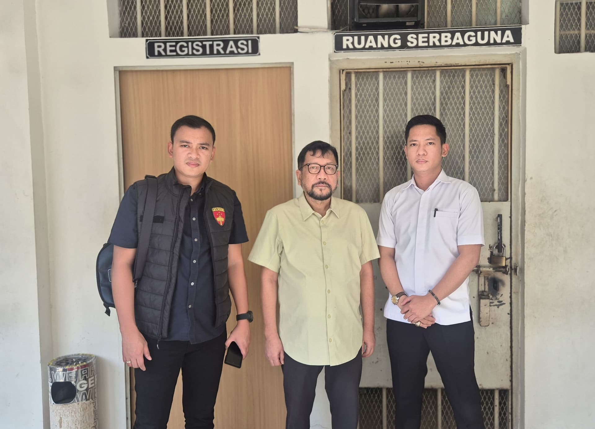 Mafia kasus Zarof Ricar dieksekusi ke Lapas Salemba, Jakarta Pusat (Foto: Kejaksaan) Mafia kasus Zarof Ricar dieksekusi ke Lapas Salemba, Jakarta Pusat (Foto: Kejaksaan)