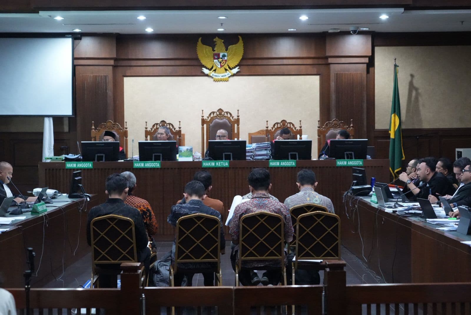 Sidang terdakwa kasus dugaan korupsi tata kelola minyak mentah PT Pertamina di PN Tipikor, Jakarta Pusat (Foto: Istimewa) Sidang terdakwa kasus dugaan korupsi tata kelola minyak mentah PT Pertamina di PN Tipikor, Jakarta Pusat (Foto: Istimewa)