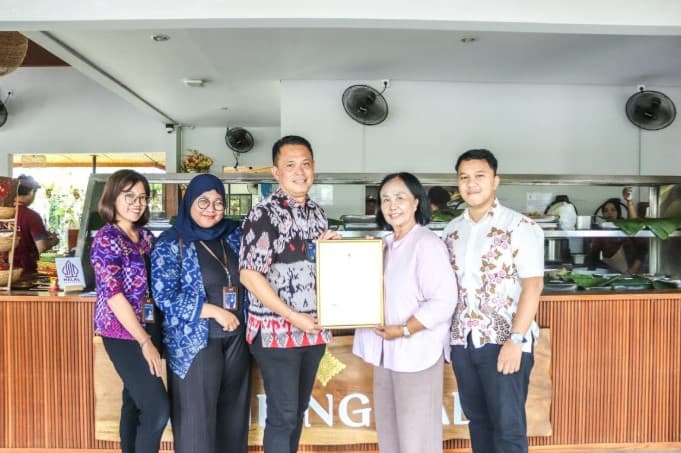 SUCOFINDO Perkuat Jaminan Produk Halal, Tuniang Bali Raih Sertifikat Halal. SUCOFINDO Perkuat Jaminan Produk Halal, Tuniang Bali Raih Sertifikat Halal.