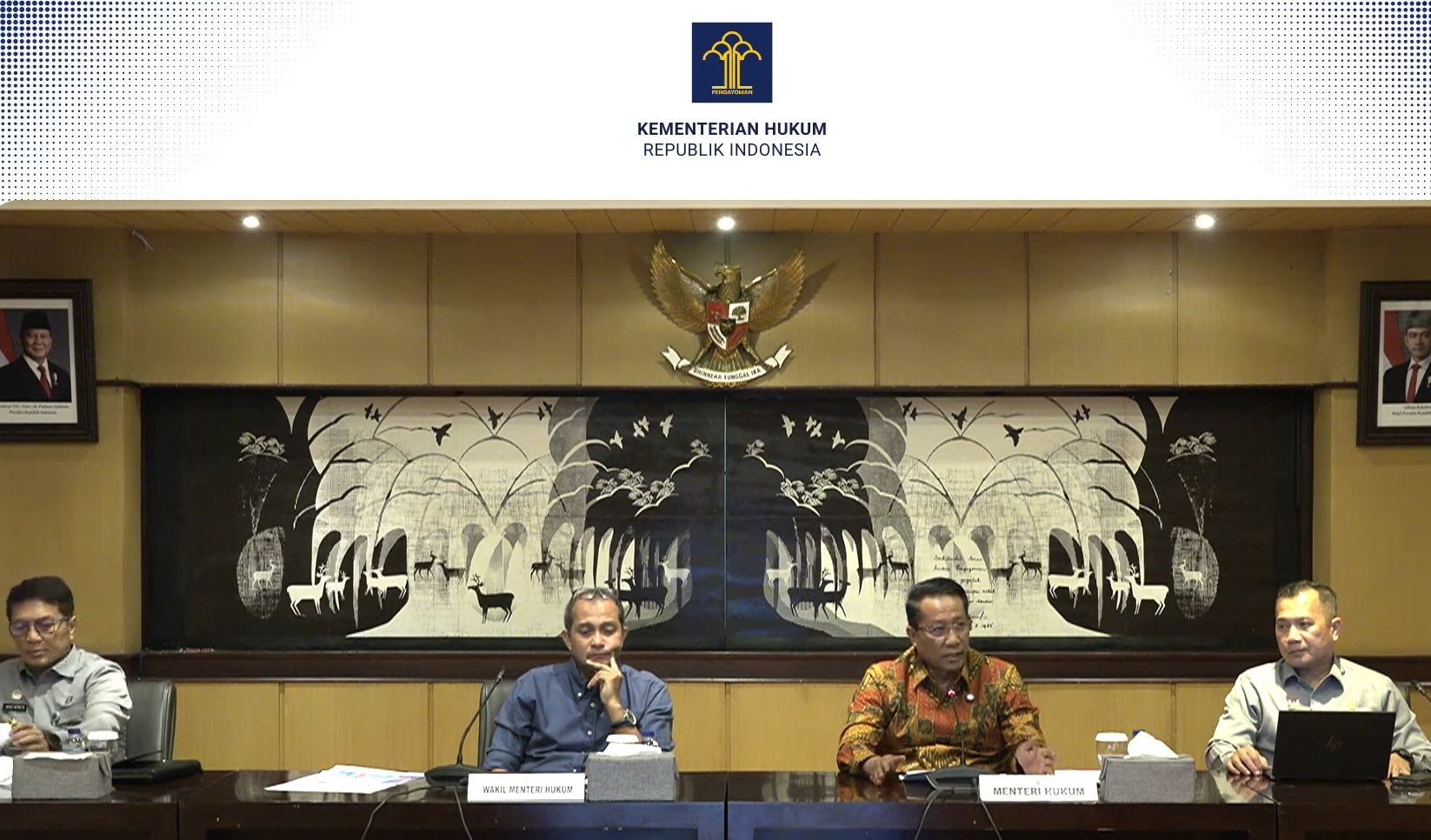 Menteri Hukum Supratman Andi Agtas dalam konferensi pers (Foto: YouTube/Kementerian Hukum) Menteri Hukum Supratman Andi Agtas dalam konferensi pers (Foto: YouTube/Kementerian Hukum)