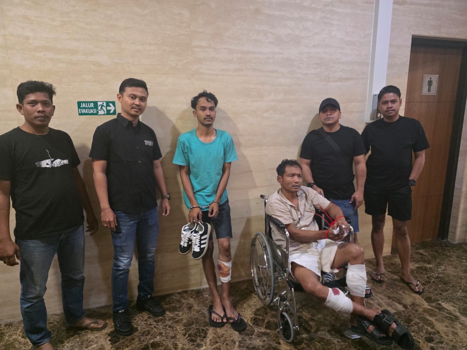 Penangkapan buronan kasus narkoba oleh Bareskrim Mabes Polri (Foto: Istimewa) Penangkapan buronan kasus narkoba oleh Bareskrim Mabes Polri (Foto: Istimewa)