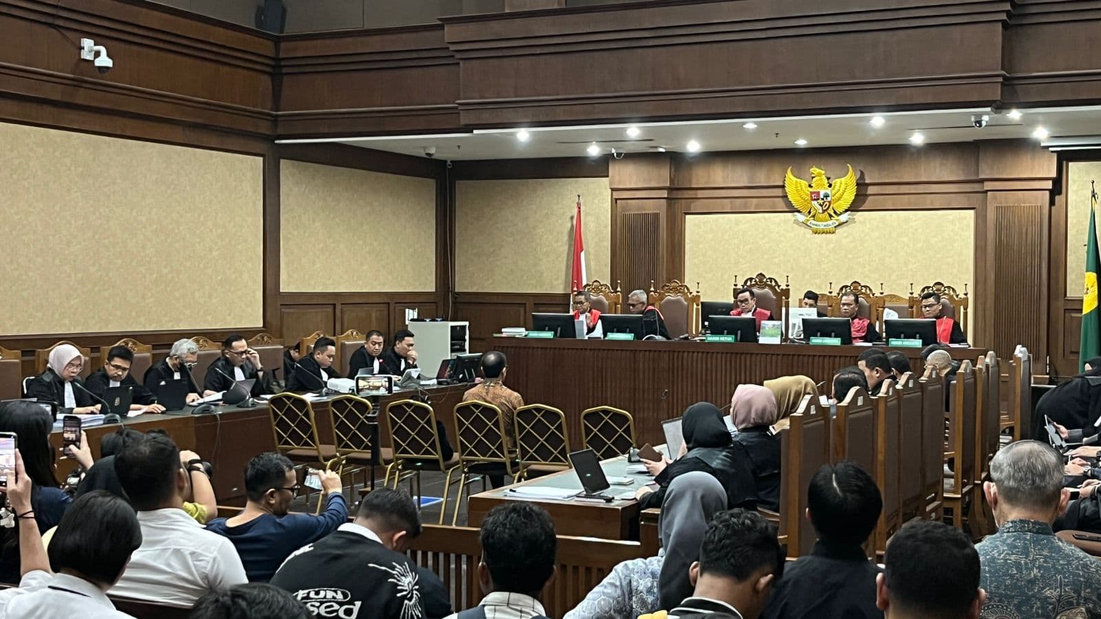 Sidang dugaan korupsi pengadaan Chromebook di PN Tipikor Jakarta Pusat. (Foto: Hastina/REQnews) Sidang dugaan korupsi pengadaan Chromebook di PN Tipikor Jakarta Pusat. (Foto: Hastina/REQnews)