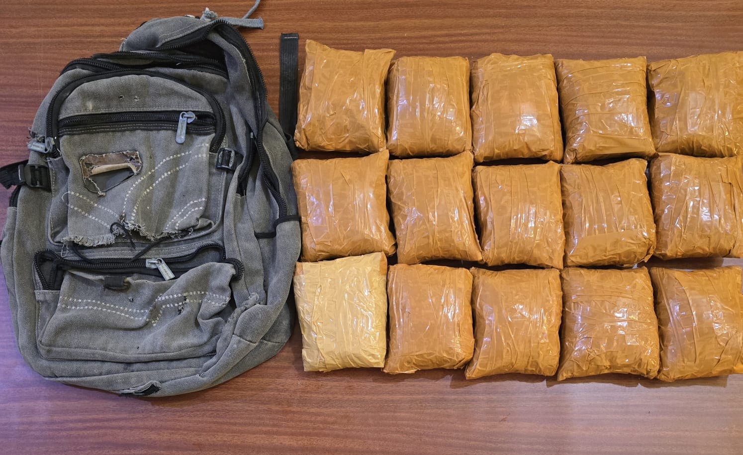 Polisi sita barang bukti 15 kg heroin dari pengungkapan di wilayah Sumatra Utara (Foto: Istimewa) Polisi sita barang bukti 15 kg heroin dari pengungkapan di wilayah Sumatra Utara (Foto: Istimewa)